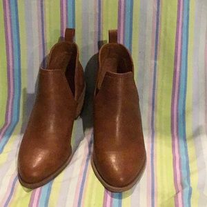 PC2) Brand new American Eagle outfitters shoes
